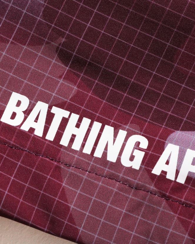 short camouflage à grille A Bathing Ape femmes ZHX6N4898 rouge brique